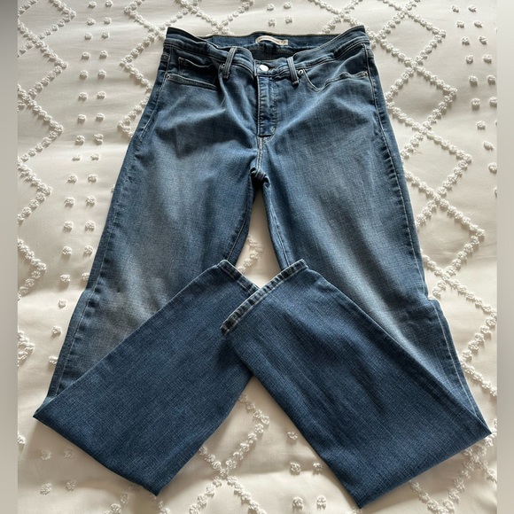 Levi's Denim - Levi’s 314 Shaping Straight Jeans